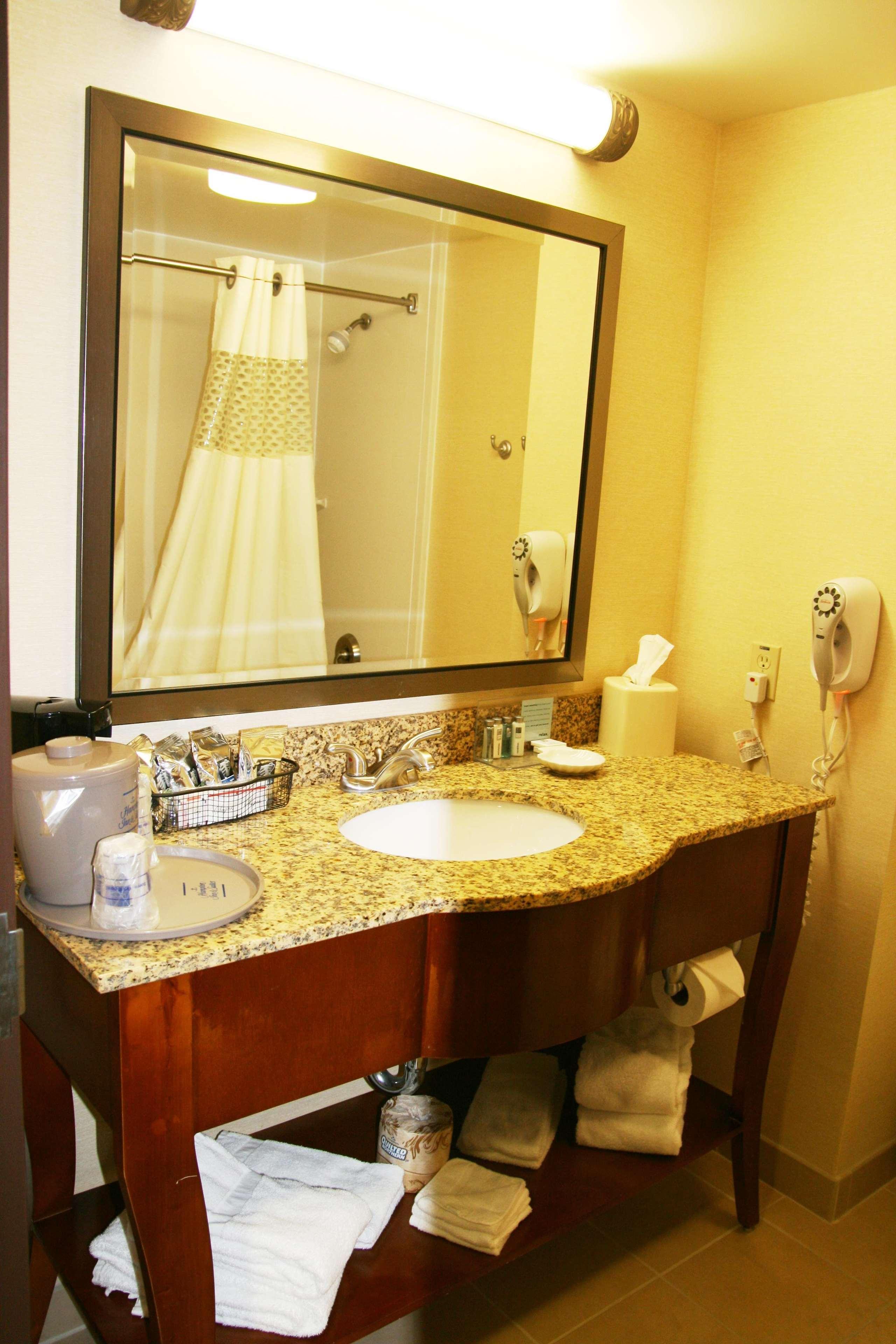 Hampton Inn & Suites Lancaster Bilik gambar