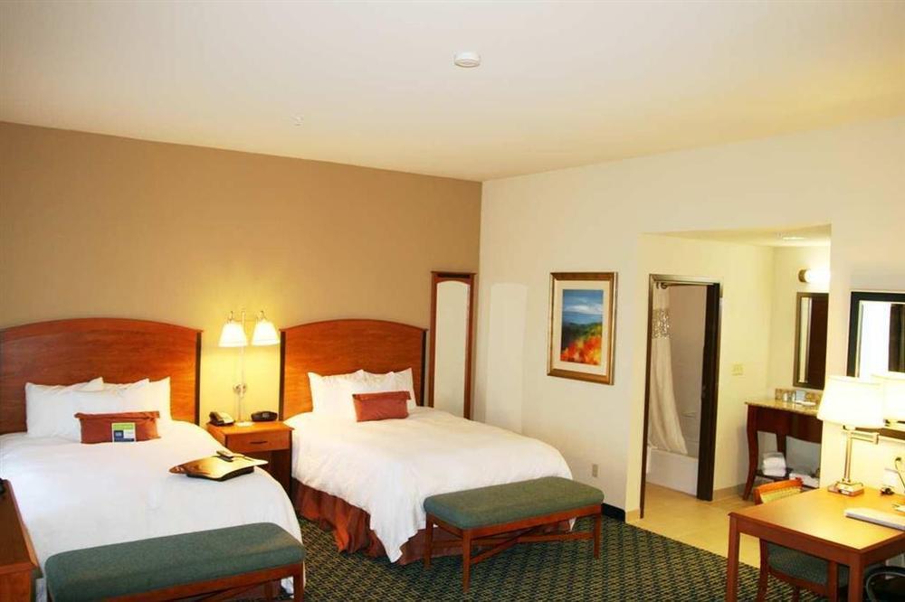 Hampton Inn & Suites Lancaster Bilik gambar