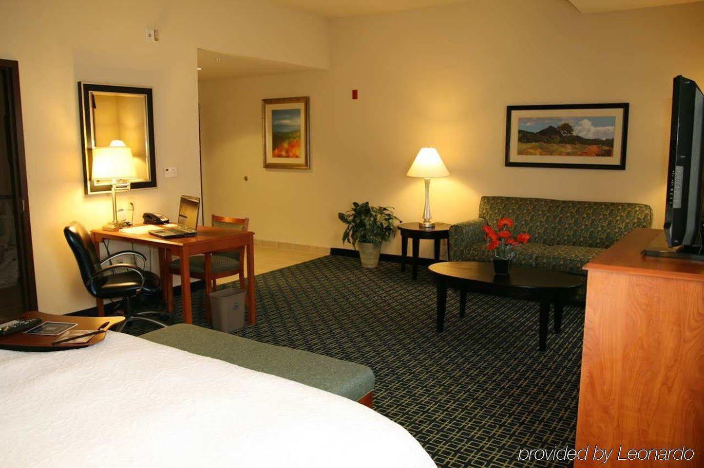Hampton Inn & Suites Lancaster Bilik gambar